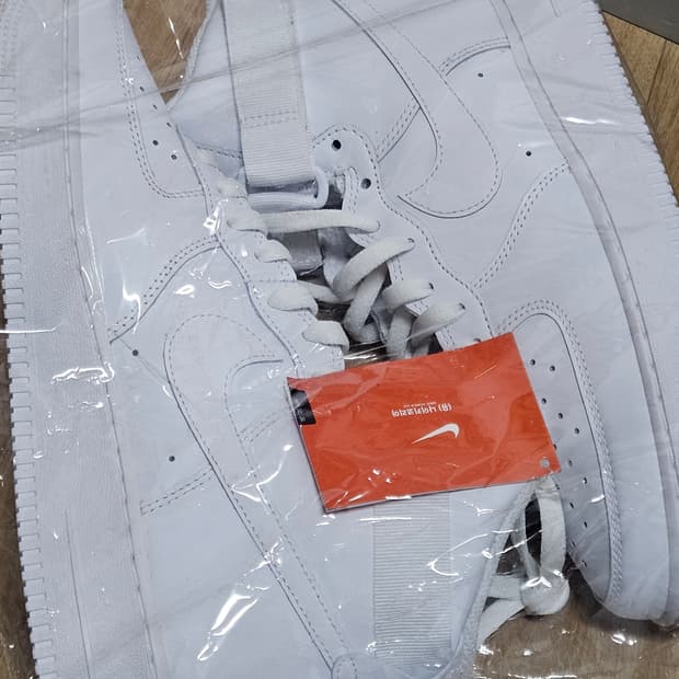 에어포스 미드 화이트 285