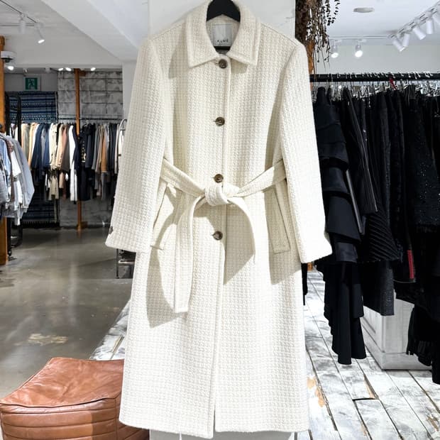 쿠메 아이보리 와플 로브 울 롱 코트