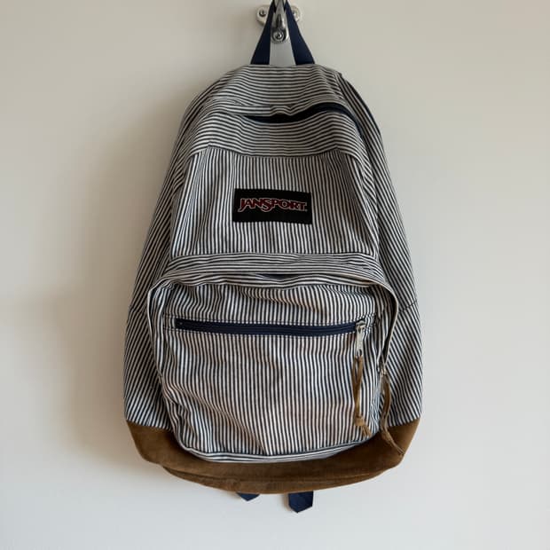 잔스포츠(JANSPORT) 히코리 백팩