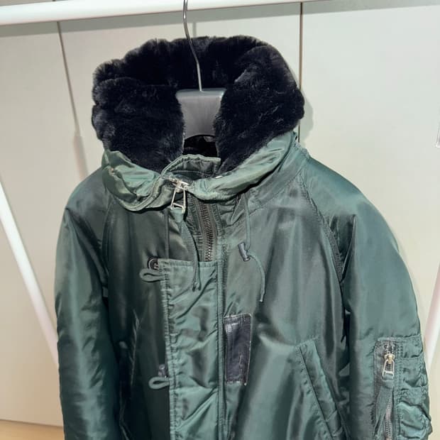 스튜디오 톰보이 야상 롱 패딩 카키