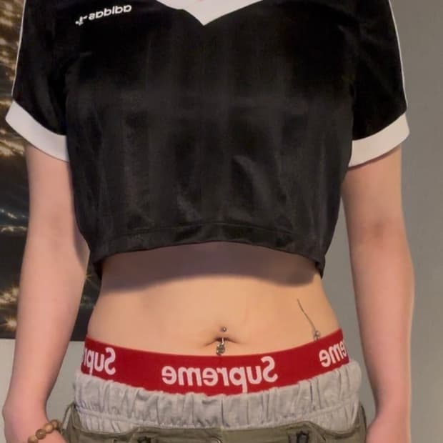 아디다스 풋볼 크롭 탑 블랙