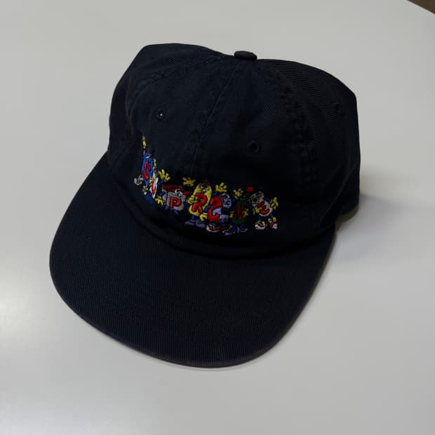 슈프림 프렌즈 6패널 캡 블랙