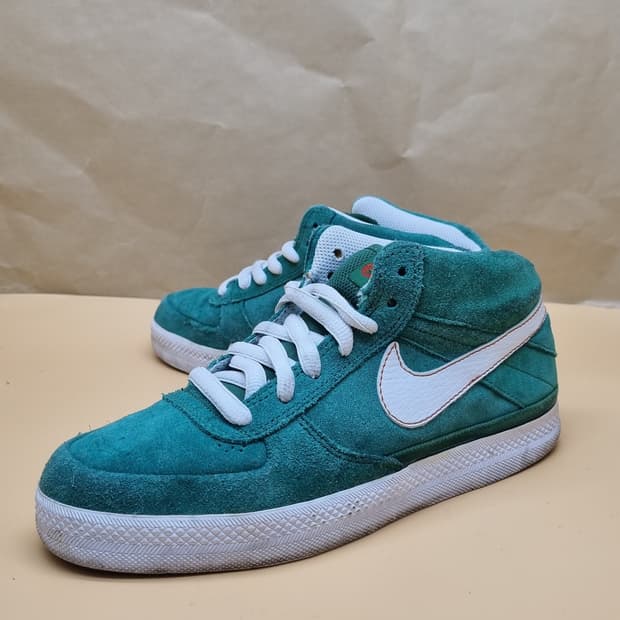 나이키 MAVRK. 미드245