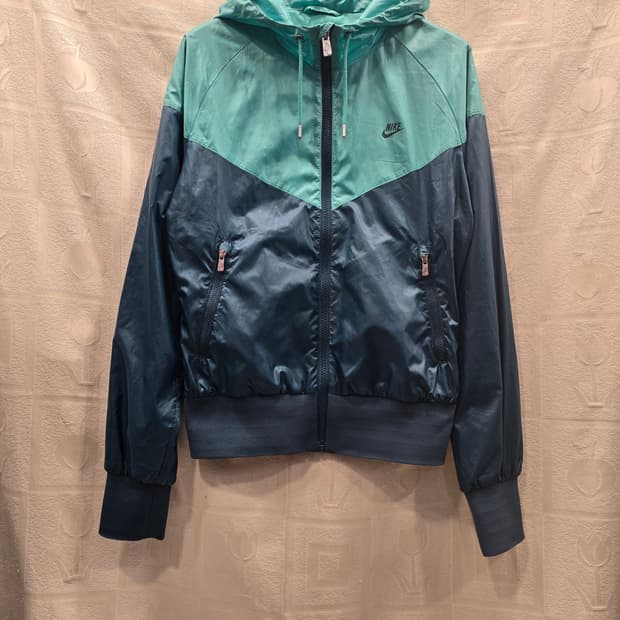 나이키 바람막이 자켓 M (55~66)