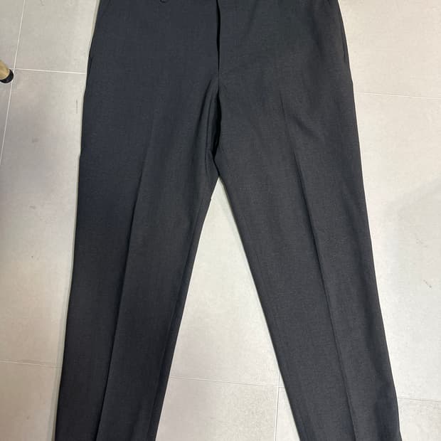 유니클로 감탄팬츠 다크그레이 100cm 기장 76