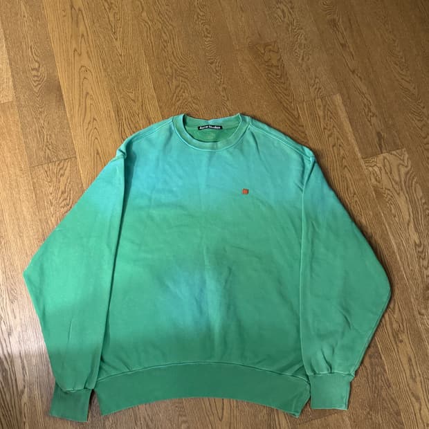 아크네 스튜디오 크루넥 스웻셔츠