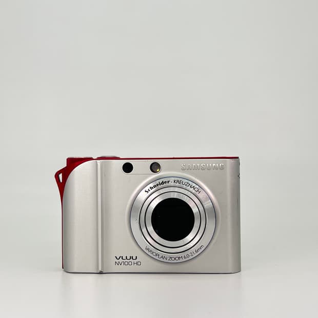 삼성 VLUU SamSung NV100 HD 실버(레드 포인트)