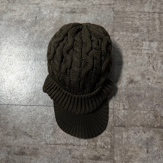 케이블 니트 패턴 셔링 캡
