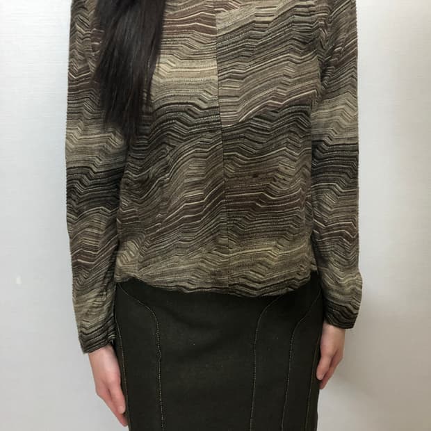 빈티지 카키 앤 브라운 웨이브 탑