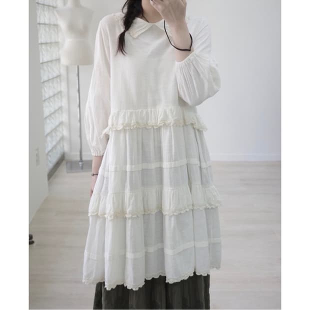 Kangkang ivory one-piece