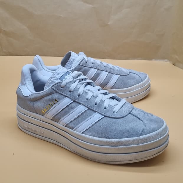 아디다스 가젤 볼드 그레이 스니커즈235