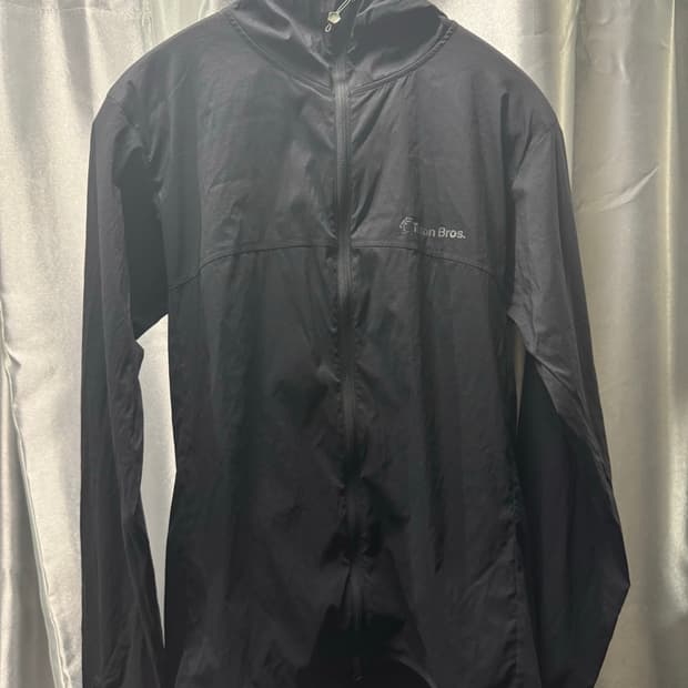 티톤브로스 경량 바람막이