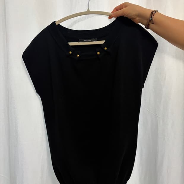 베르수스 베르사체 민소매 니트