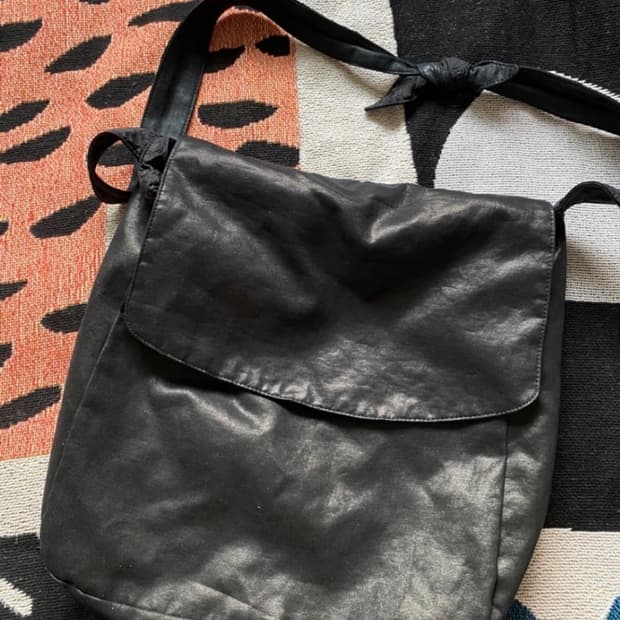 해칭룸 투페이스 리버시블 백팩