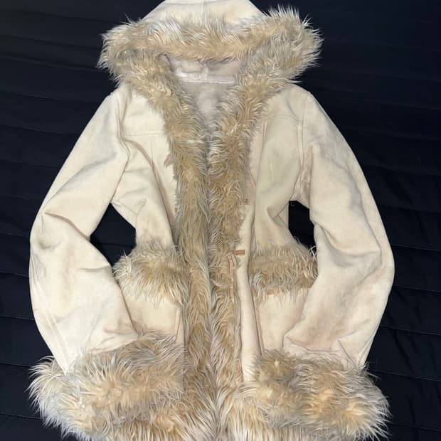 beige fur hood jk 
