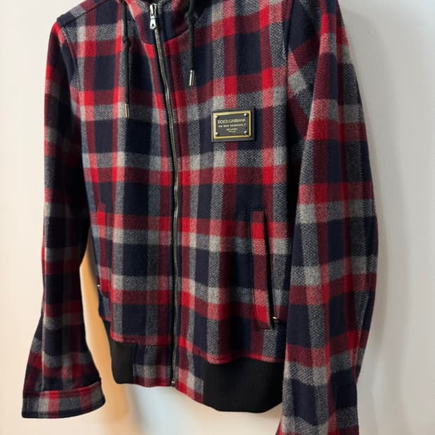 돌체앤가바나 로고 패치 울 후드 자켓