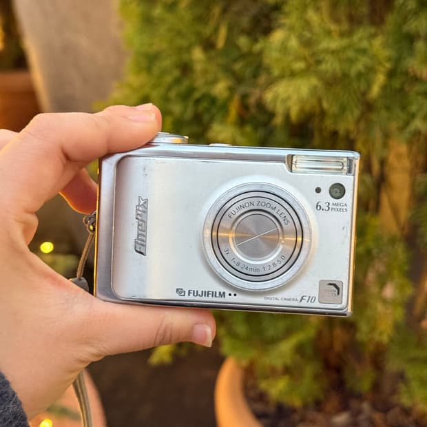 후지필름 파인픽스 f10 / 빈티지 디카 빈티지 카메라