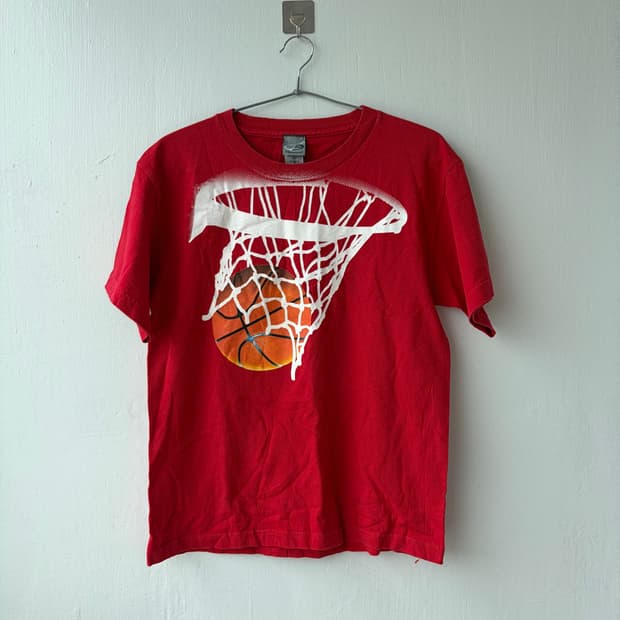 Basket ball -vintage T