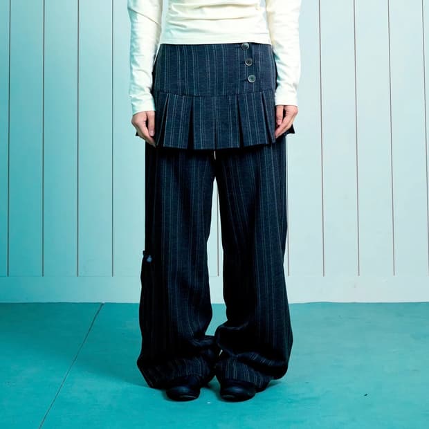 더콜디스트모먼트 TCM skirt layered button pants