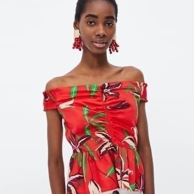 ZARA 자라 오프숄더 셔링 패턴 탑