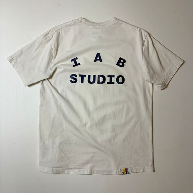 아이앱스튜디오 빅로고 오버핏 반팔 티셔츠 PN9559