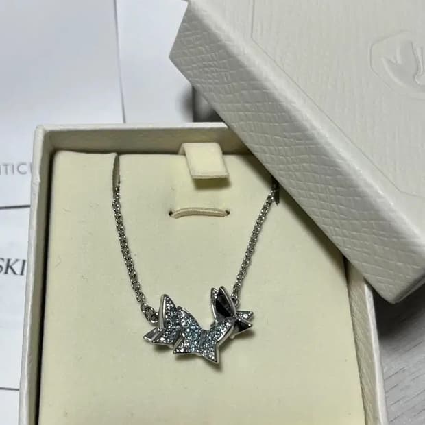 풀박스) 스와로브스키 나비 목걸이