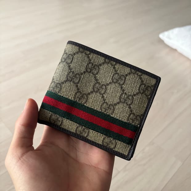 구찌 지갑 판매합니다