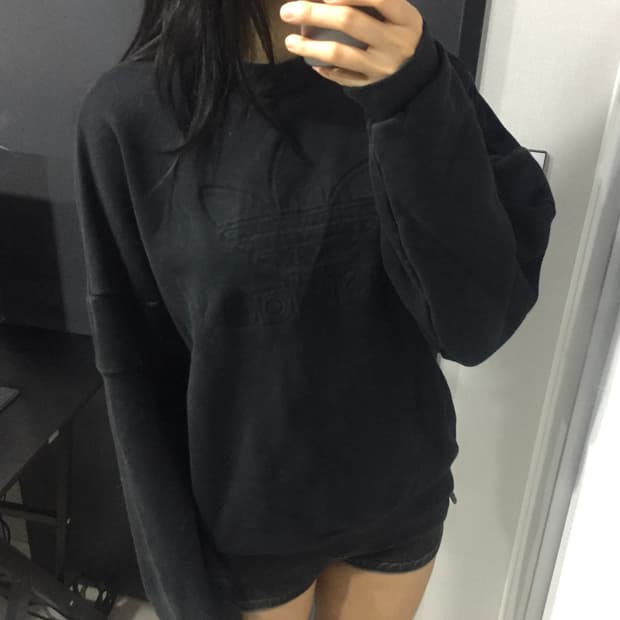 Adidas 오버핏 베이직 라운드 맨투맨