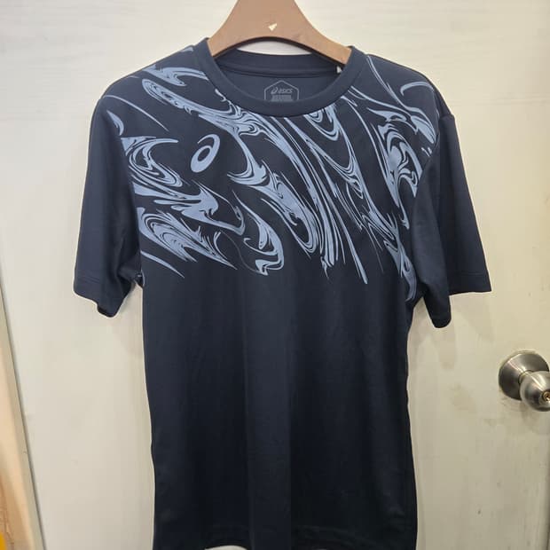 105,XL )) asics 아식스 반팔티셔츠! 디자인 짱짱짱 이뻐용!~