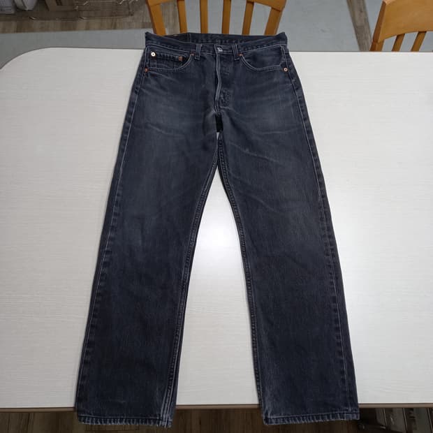 30 02's 리바이스501 일자진 블랙 30-134