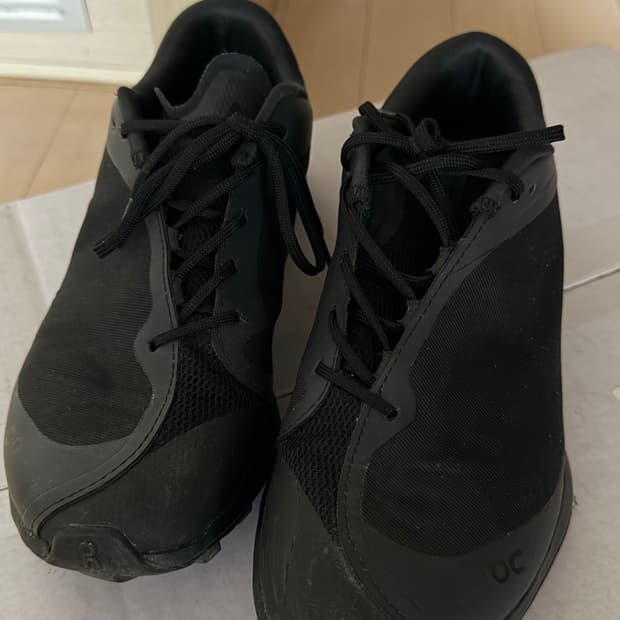 On paf 사이즈 235