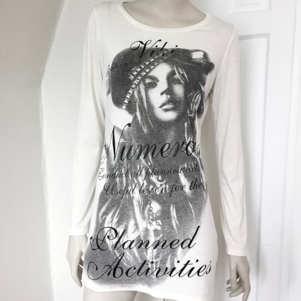 Women’s Graphic Lettering Long Sleeve 