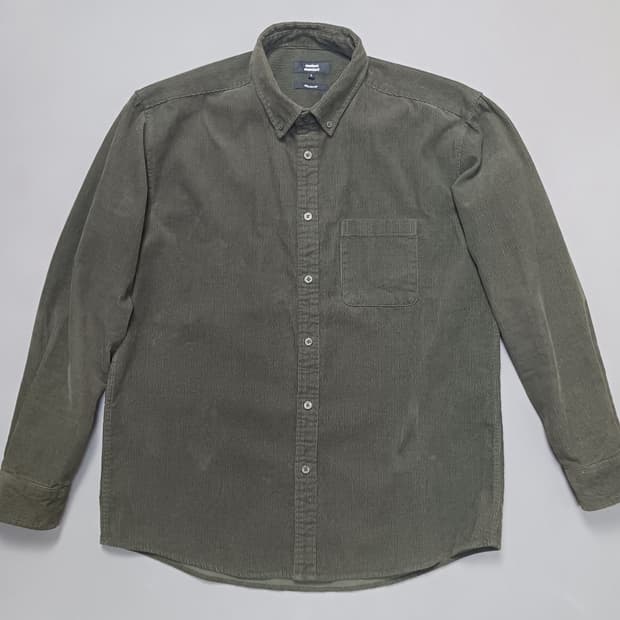 [L] 무신사 스탠다드 코듀로이 릴렉스 핏 버튼다운 셔츠 카키