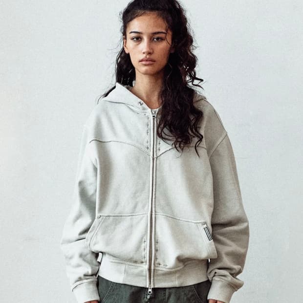 더바이닐하우스 후드 집업 베이지