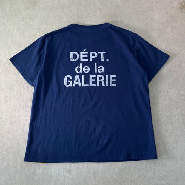 105 갤러리 디파트먼트 프렌치 네이비 반팔 티셔츠