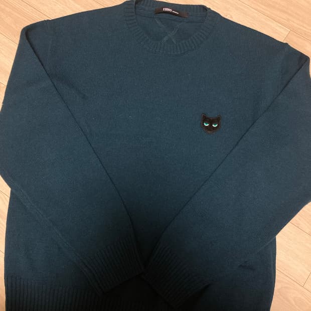 송지오옴므 지제로 다크그린 니트 100사이즈