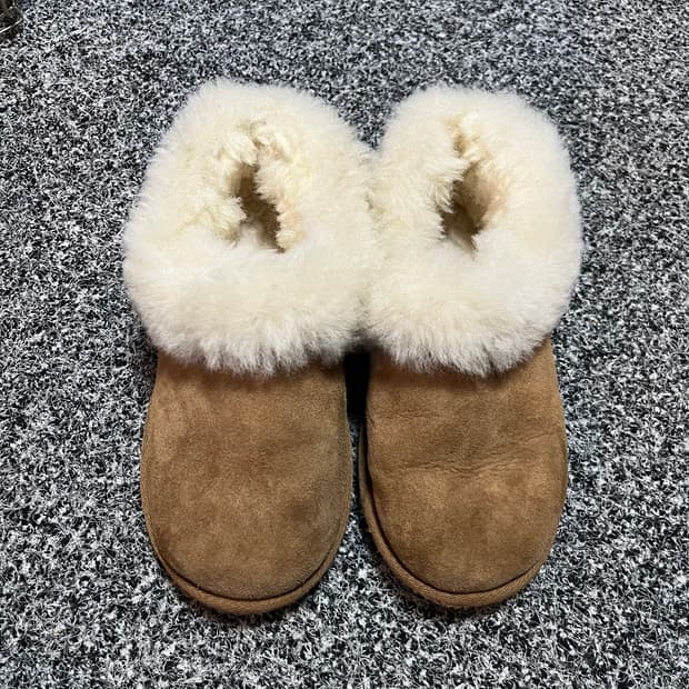 US 스웨이드 리얼 양가죽 어그 200