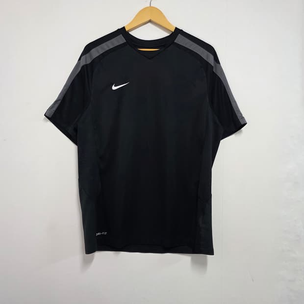 XL 나이키 드라이핏 기능성 반팔티셔츠 블랙 그레이