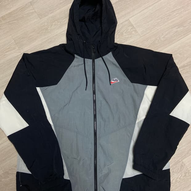 나이키 헤리티지 바람막이 윈드러너 L