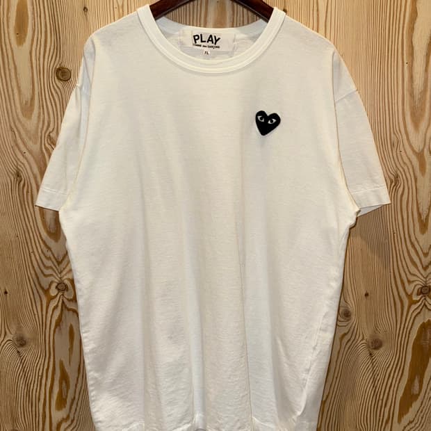 꼼데가르송 블랙하트 반팔화이트