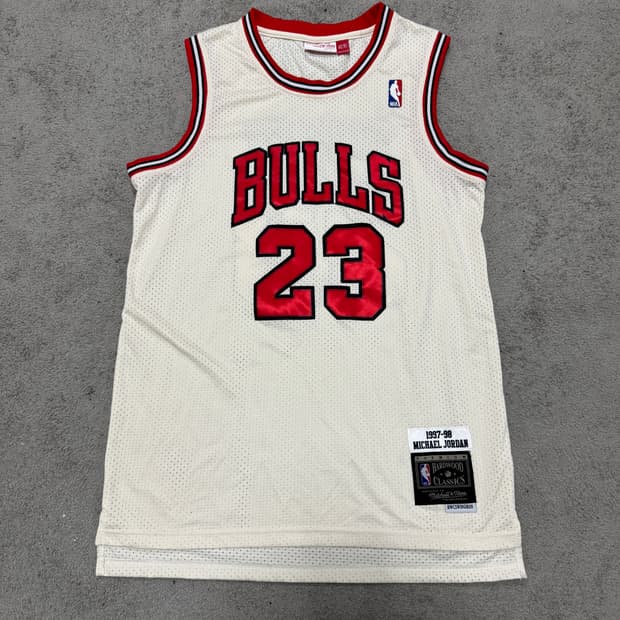 미첼앤네스 마이클조던 1997-98 져지 40(m)