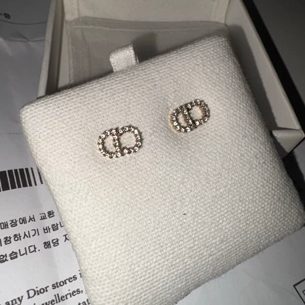 (정품) 디올 클레어 D룬 CD 귀걸이