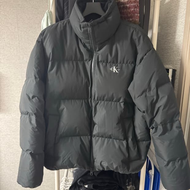 캘빈클라인 패딩 M