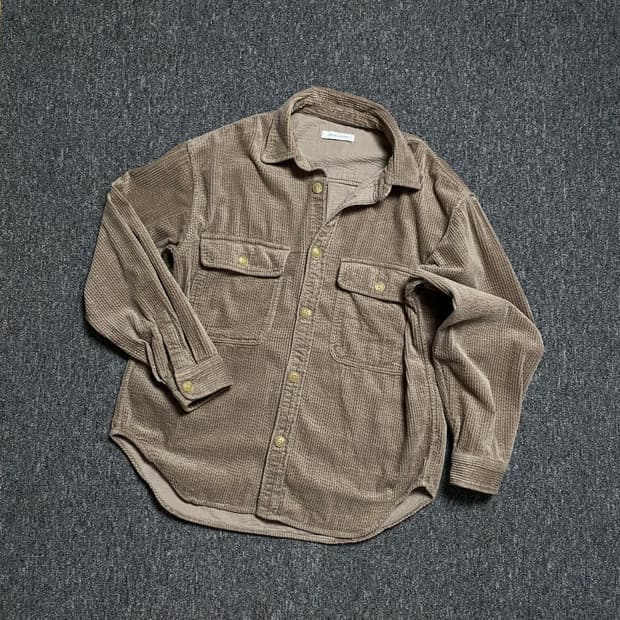 🌊Freaks store coduroy shirts