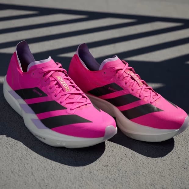 아디제로 타쿠미 센 11 쇼크 핑크 오로라 블랙