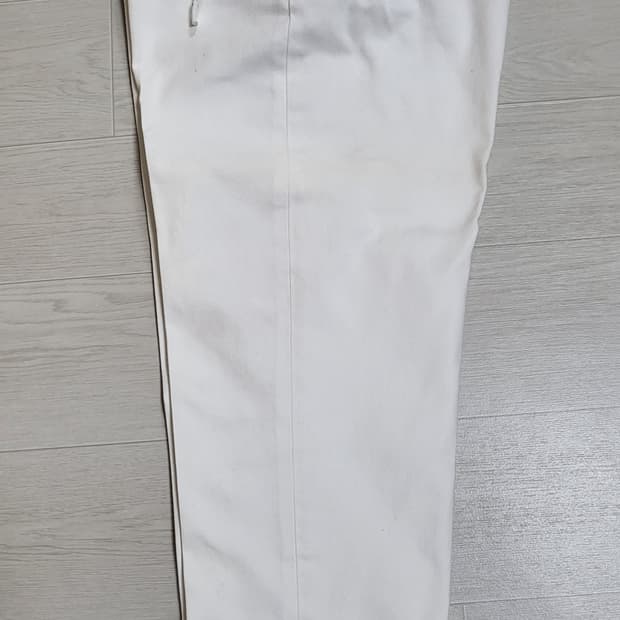 골프 필드 파크골프 유니클로 화이트 스판 바지 감탄팬츠 M