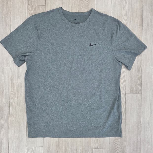 나이키 드라이핏 UV하이버스 반팔 그레이 XL,105 DV9840-097