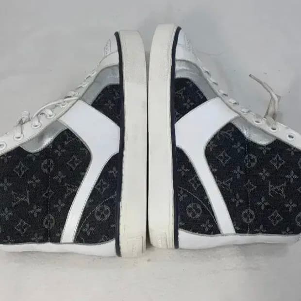 [정품] 루이비통 모노그램 트레이너 레더 스니커즈 270