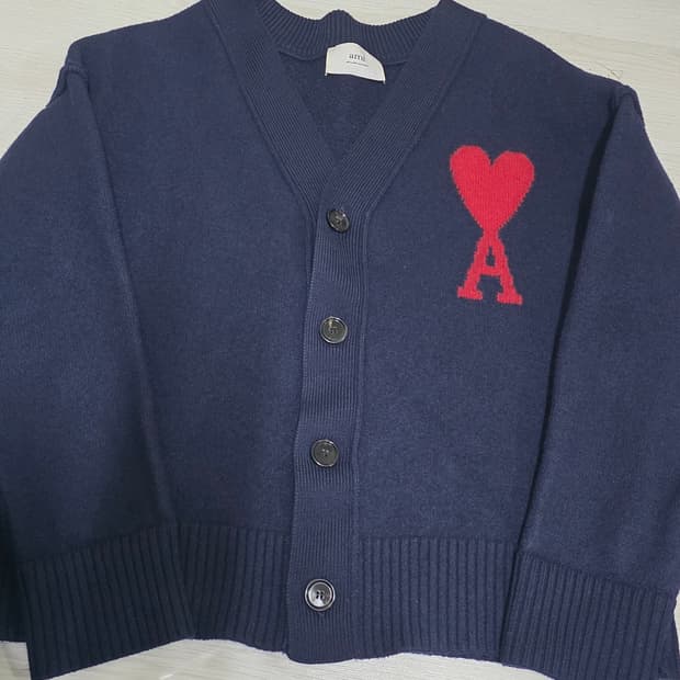아미 빅 하트 로고 인타르시아 울 가디건