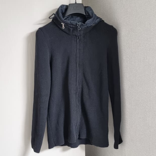 cp컴퍼니 고글 니트집업